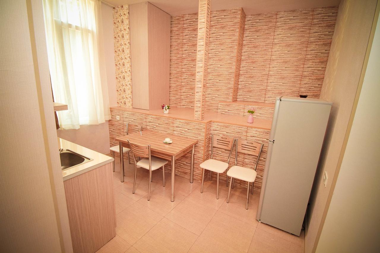 Holiday House Tbilisi Ngoại thất bức ảnh