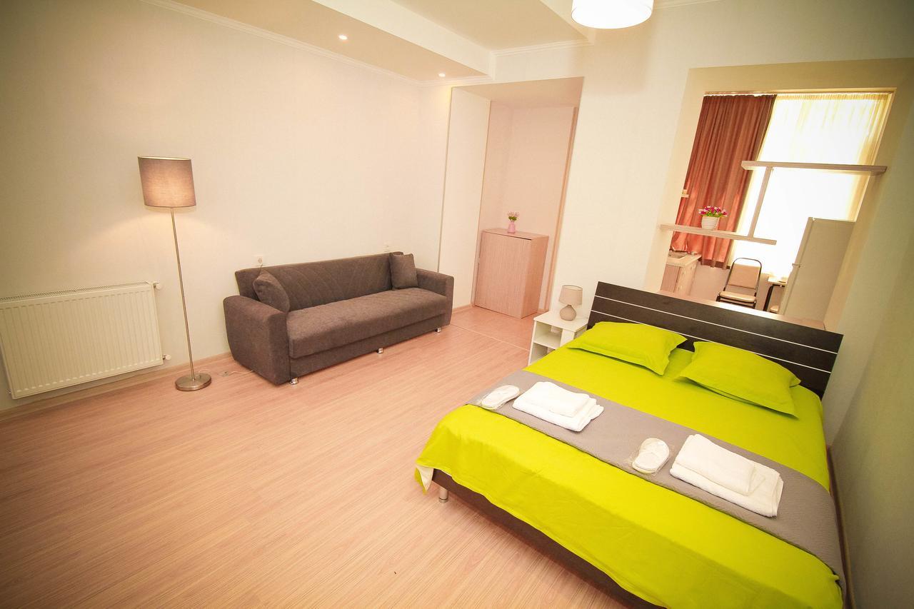 Holiday House Tbilisi Ngoại thất bức ảnh